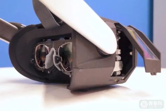 Meta將在Siggraph 2023展示具有視網(wǎng)膜分辨率、變焦顯示器的VR頭顯原型