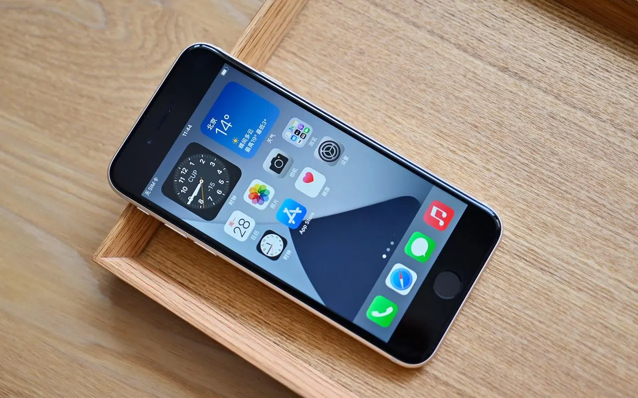 iPhone 15aڼ ʿ“”U ߪ8000Ԫ