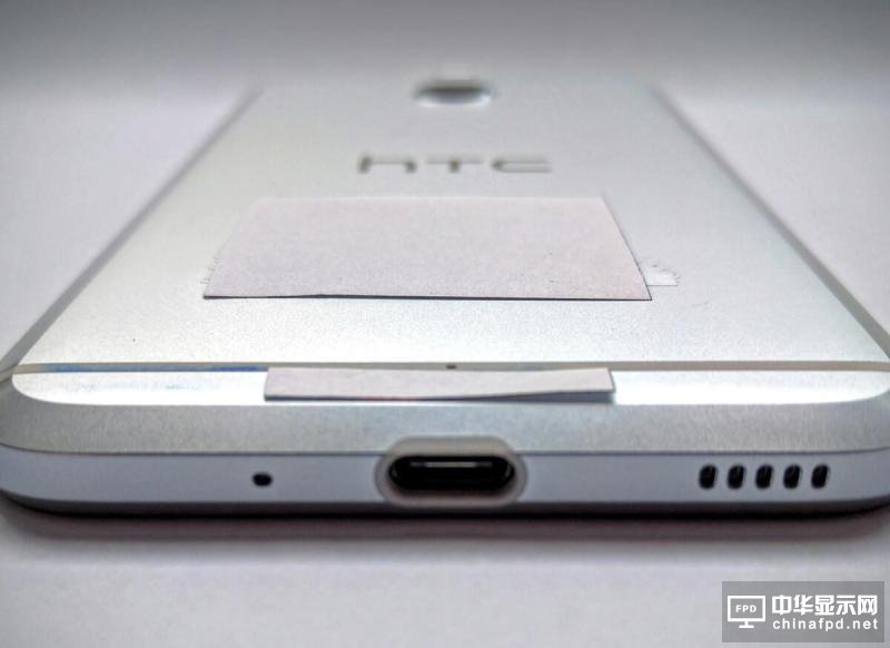 HTC Boltع⣺5.5ӢĻ ]жCӿ